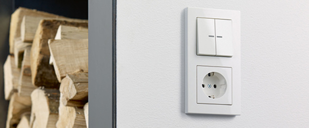JUNG KNX Taster F 10 bei Elektrotechnik Schalk in Neustadt - Sittling