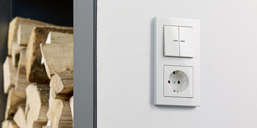 JUNG KNX Taster F 10 bei Elektrotechnik Schalk in Neustadt - Sittling